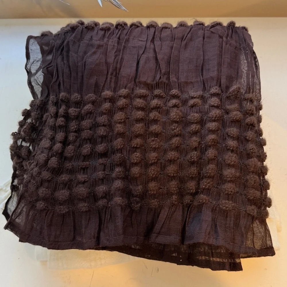 Brown scarf great condition